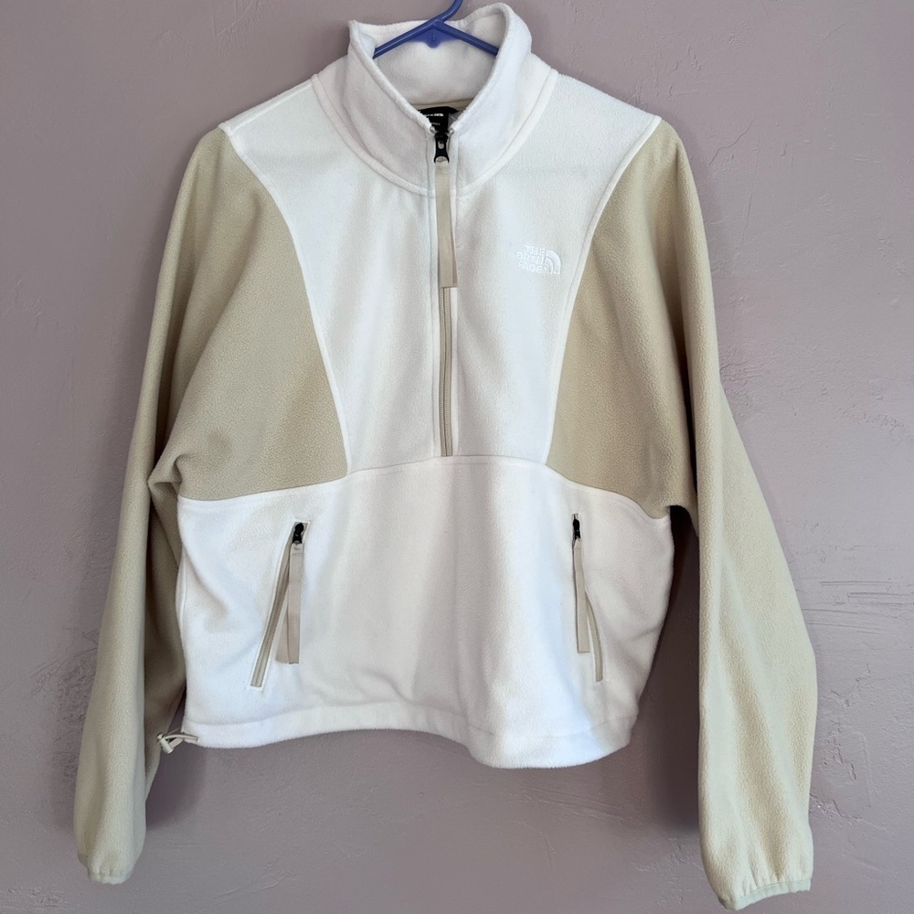 The North Face Beige and White Fleece Pullover